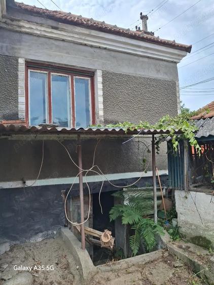 Casă în Săcel