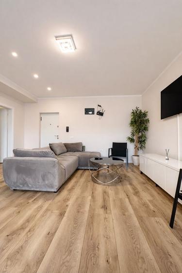 Apartament cu 3 camere semidecomandat, mobilat în Giroc — fotografia 3