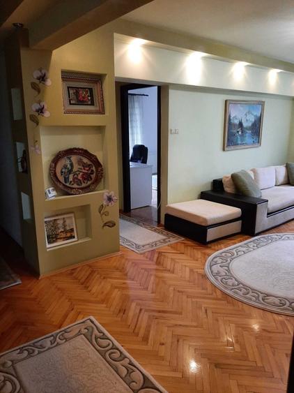 Apartament cu 3 camere decomandat în Mărăști
