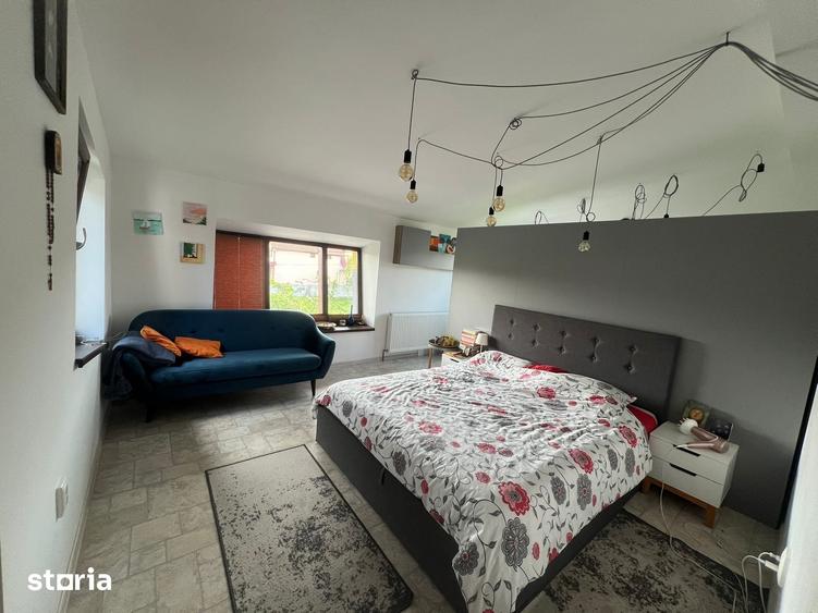 Casă cu 4 camere cu Teren 541 Mp în Cetate