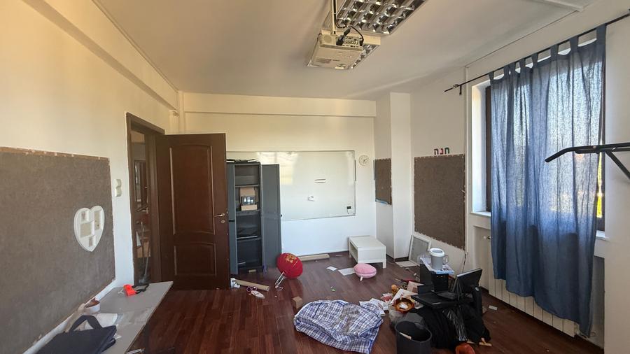 Casă individuală cu 11 camere cu Teren 1300 Mp în Pipera