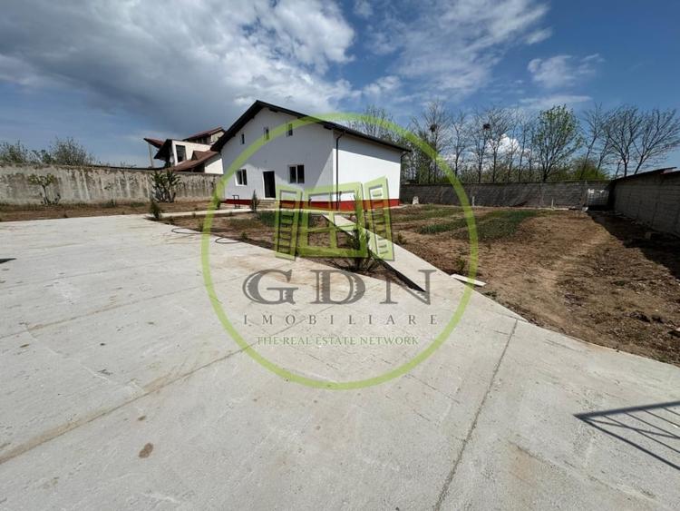 Casă individuală cu 7 camere cu Teren 1062 Mp în Ghercești