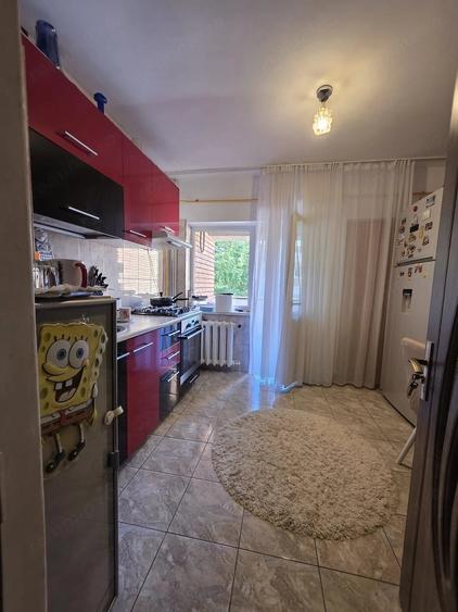 Apartament cu 2 camere decomandat în Ostroveni