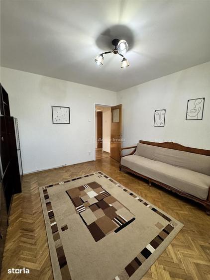 Apartament cu 3 camere decomandat în Kogălniceanu