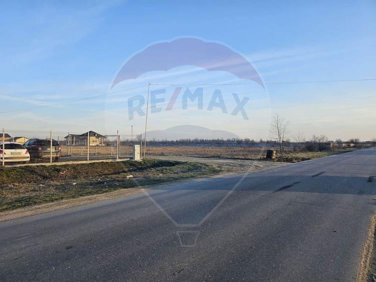 Teren Construcții intravilan de 2034 mp, în Tărtășești