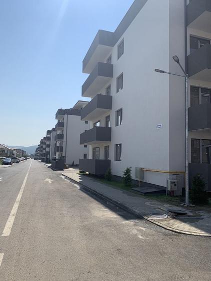 Apartament cu 3 camere în Florești