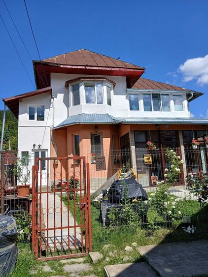 Apartament cu 3 camere decomandat în Zamora
