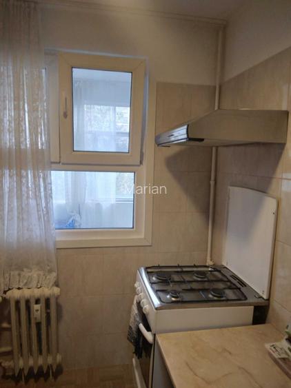 Proprietar - inchiriez apartament cu 2 camere zona Titan