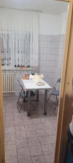 Apartament cu 2 camere semidecomandat, mobilat în Lujerului
