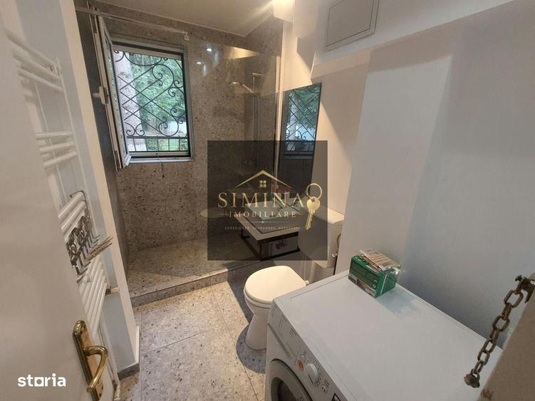 Apartament cu 3 camere decomandat în Cornișa