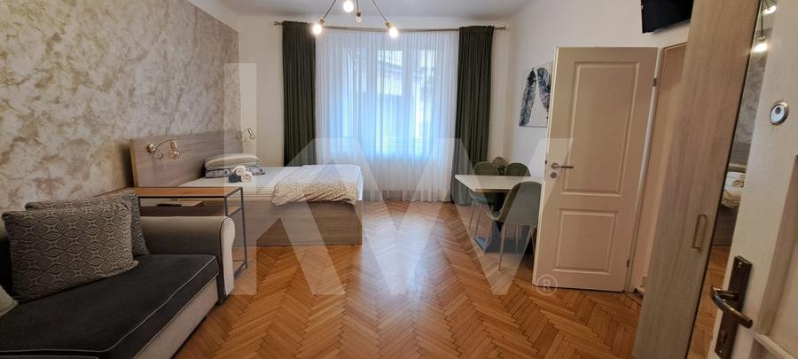 Apartament cu 3 camere decomandat, mobilat în Ultracentral