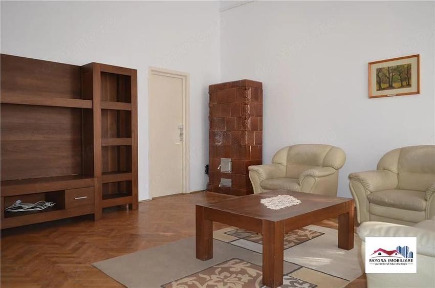 Casă cu 3 camere în Semicentral