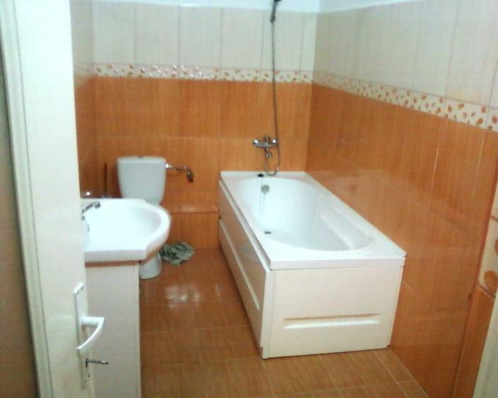 Casă cu 3 camere cu Teren 15 Mp în Central