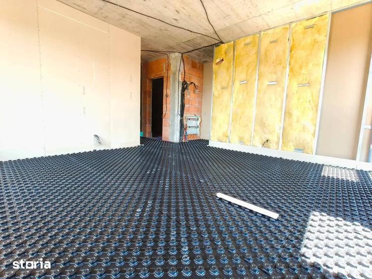 Apartament cu 2 camere decomandat în Titan