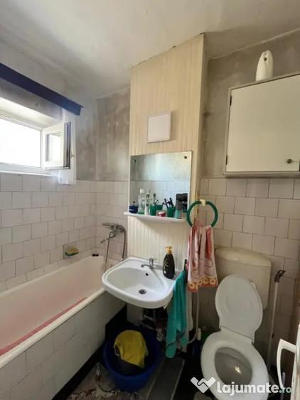 Apartament cu 3 camere decomandat în Rădăuți