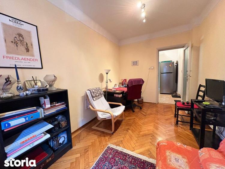 Apartament cu 5 camere, mobilat în Moșilor
