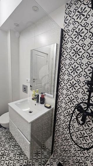 Apartament cu 2 camere decomandat, mobilat în Central