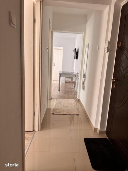 Proprietar, inchiriez apartament 3 camere, zona Apusului/Militari - 11