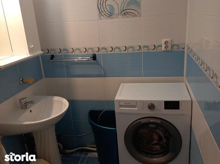 Apartament cu 3 camere în Vitan