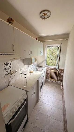 Apartament cu 2 camere nedecomandat, mobilat în Alexandru cel Bun