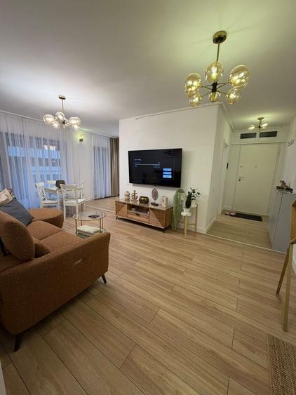 Apartament cu 3 camere, mobilat în Aviației