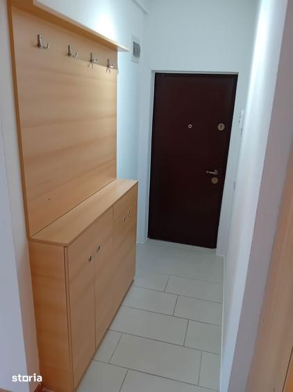 Apartament cu 3 camere, mobilat în Turnișor