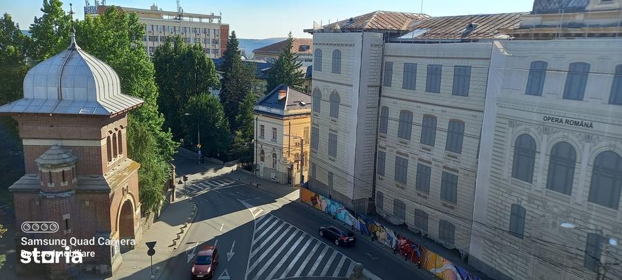 Apartament cu 4 camere decomandat în Ultracentral