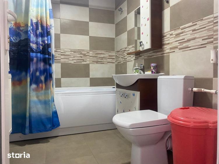 Apartament cu 2 camere semidecomandat în Micro 11