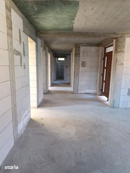 Casă cu 5 camere cu Teren 4200 Mp în Sâncraiu