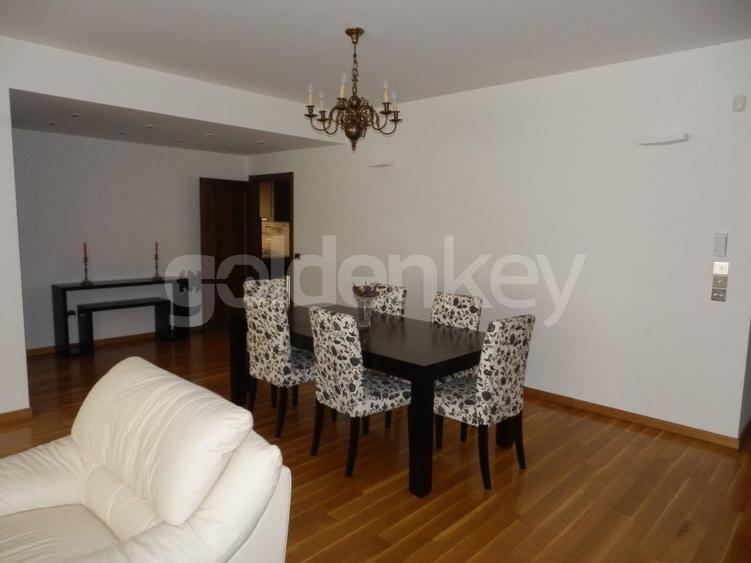 Apartament cu 4 camere decomandat, mobilat în Dorobanți