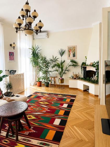 Apartament cu 3 camere decomandat, mobilat în Cișmigiu