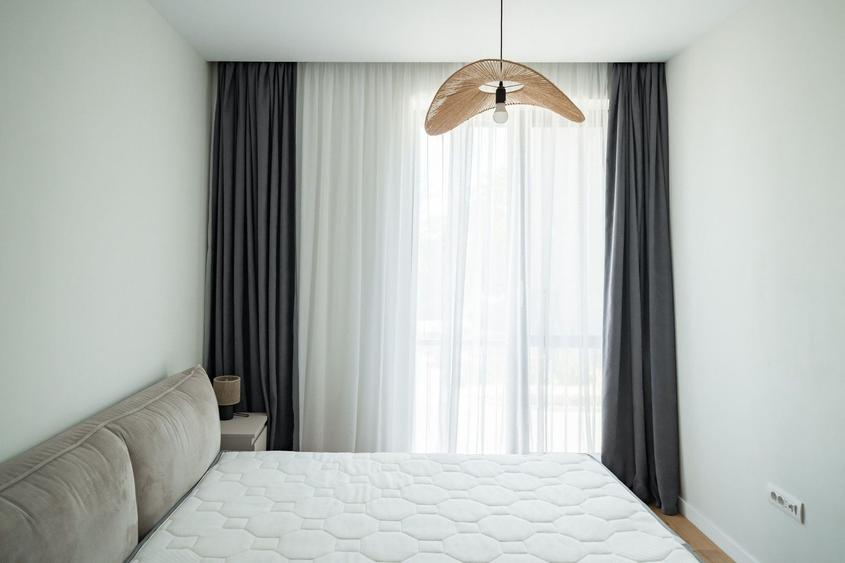 Apartament cu 2 camere semidecomandat, mobilat în Tunari