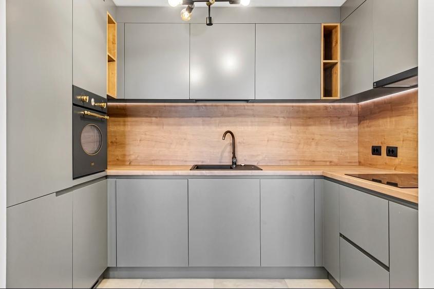 Apartament cu 2 camere semidecomandat, mobilat în Herăstrău