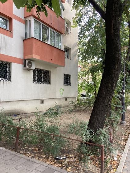 Apartament semidecomandat în Moșilor