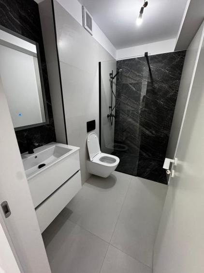 Apartament cu 3 camere decomandat în Ultracentral