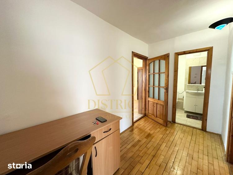 Apartament cu 3 camere decomandat în Dacia