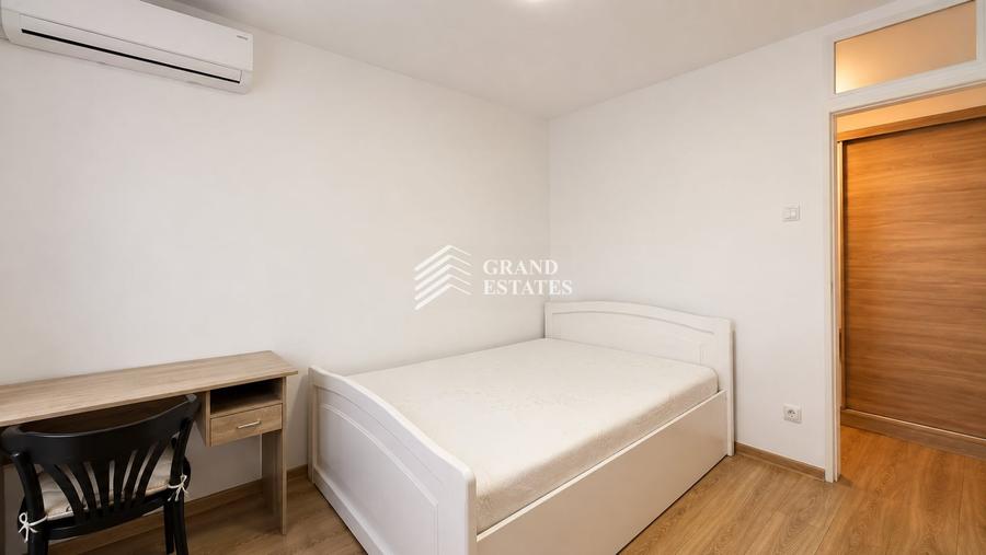 Apartament cu 3 camere decomandat, mobilat în Aviației