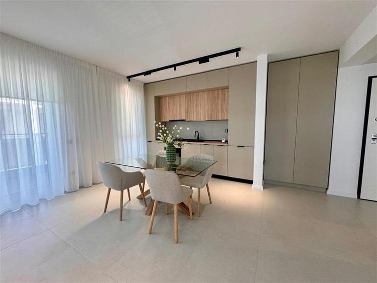 Apartament cu 2 camere decomandat, mobilat în Păulești