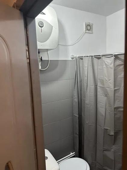 Garsonieră decomandată în Podu Roș