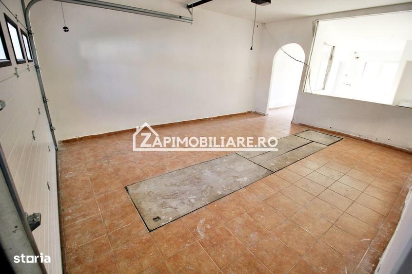 Spațiu comercial, de 70 mp, în Vălureni