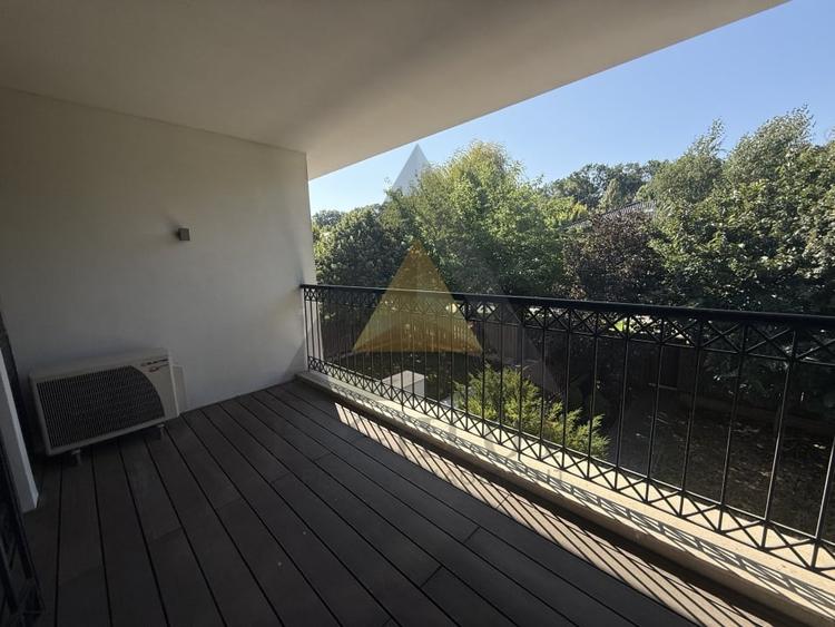 Casă cu 4 camere cu Canalizare în Voluntari