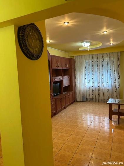 Apartament cu 4 camere decomandat în Bejan