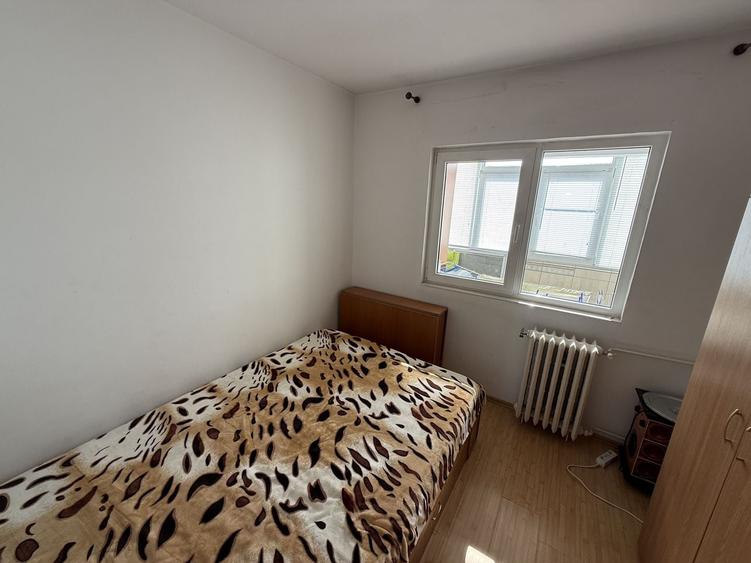 Apartament cu 4 camere decomandat, mobilat în Inel II