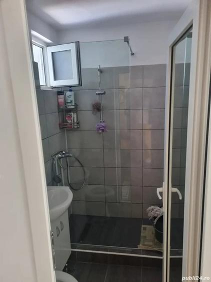 Apartament cu 2 camere decomandat în Neptun