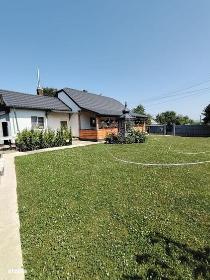 Casă cu 3 camere cu Teren 1500 Mp în Verești