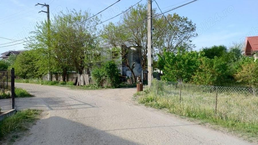 Teren de 2200 mp, în Olteni