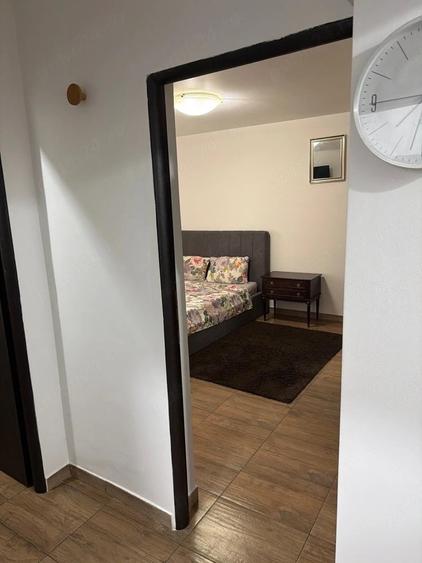 Garsonieră decomandată în Central
