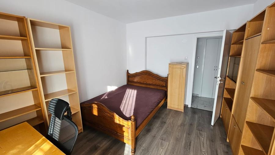 Apartament cu 3 camere decomandat în Zorilor