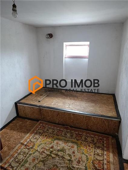 Teren intravilan de 3642 mp, în Clondiru de Sus