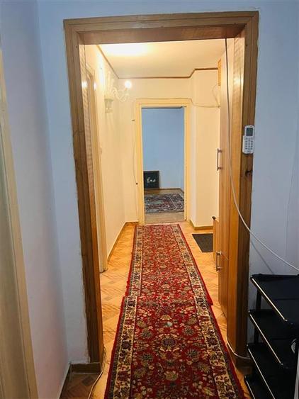 Apartament cu 2 camere decomandat, mobilat în Central
